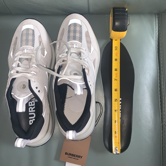 Burberry NWT authentic Sean Sneaker - Picture 10 of 11